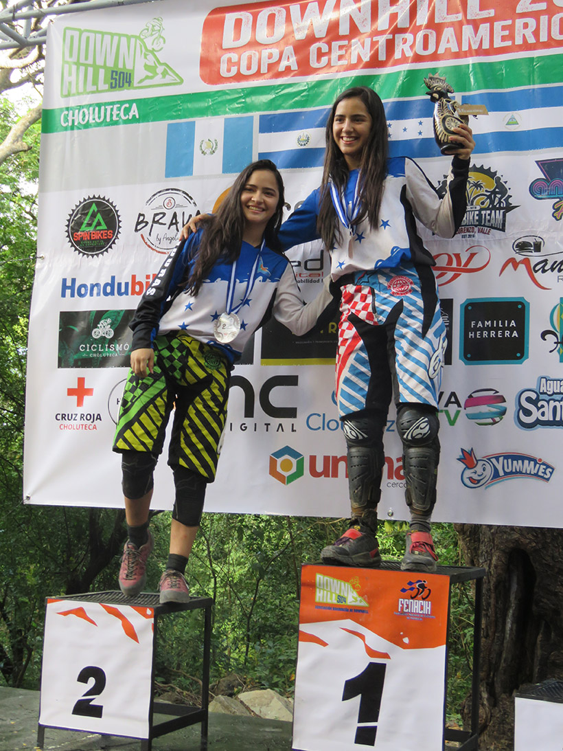 Ana y Mariajose Montoya