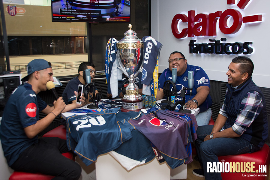 loco-x-motagua-la-16-amado-guevara-9