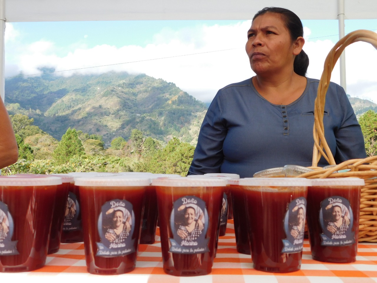 Venta de jaleas en San Juancito