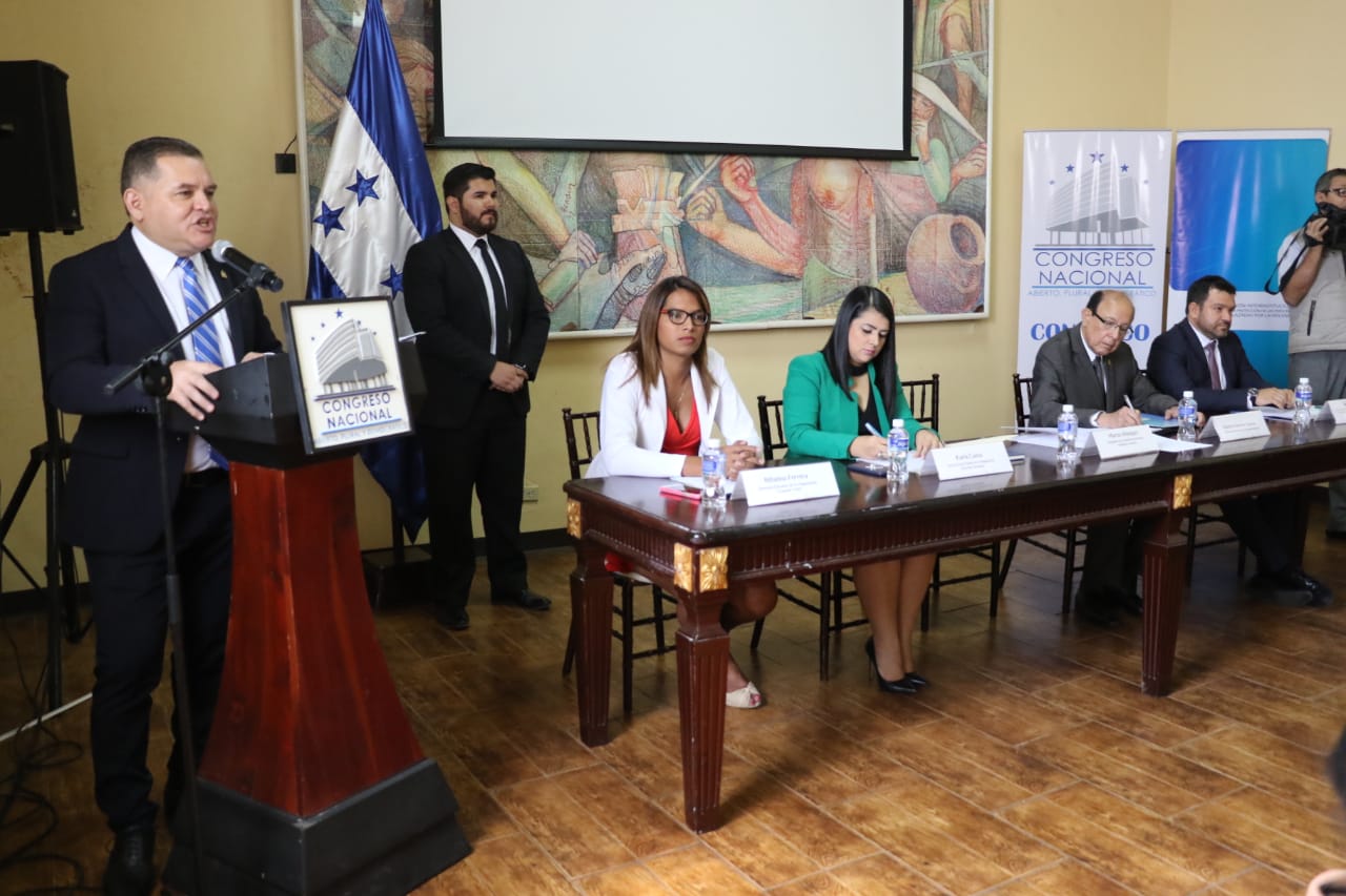 CN-Marcos-Velasquez-2019-03-27